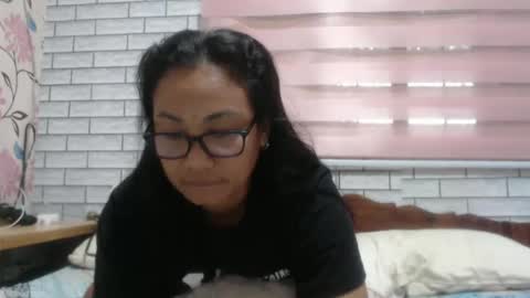 Angelquey online show from 15, 2, 2025