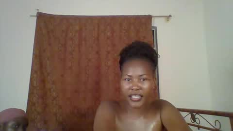 Snapshot of lovelyy_dreams chatting on 26, 2, 2026 Hanna online show from 26, 2, 2026