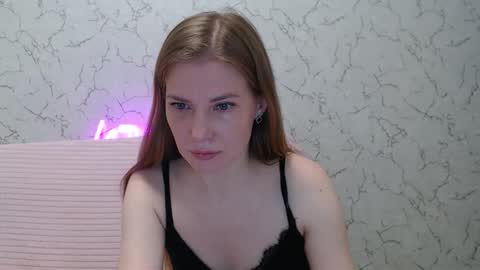 Mary Love online show from 25, 11, 2025