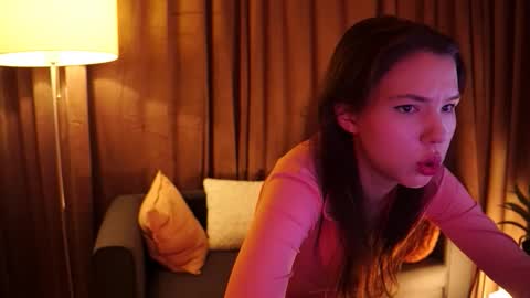 Snapshot of lovepilll_ chatting on 14, 10, 2025 TakeUrPill online show from 14, 10, 2025