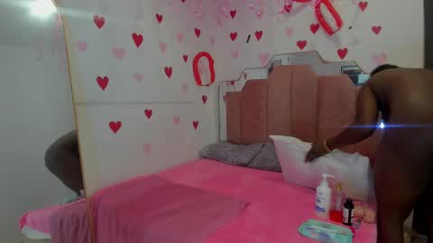 L O V E  online show from 17, 2, 2025