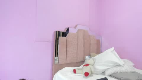 L O V E  online show from 18, 9, 2025