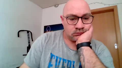 lover010983 online show from 10, 3, 2025