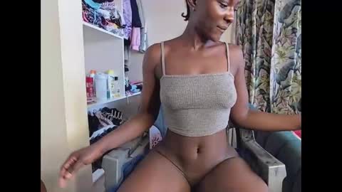 Snapshot of lovergirl2003 chatting on 24, 1, 2025 Kate online show from 24, 1, 2025