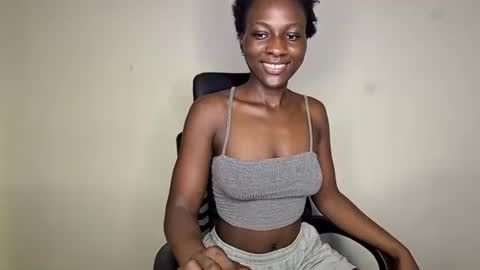 Snapshot of lovergirl2003 chatting on 28, 1, 2025 Kate online show from 28, 1, 2025