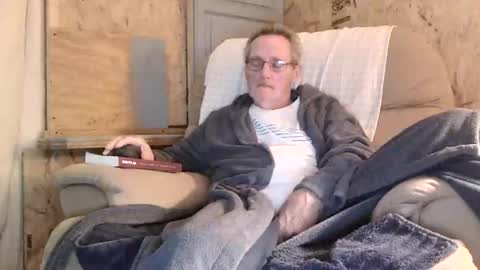 just here to have fun and cum online show from 17, 11, 2025