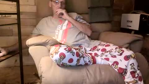 just here to have fun and cum online show from 2, 4, 2026