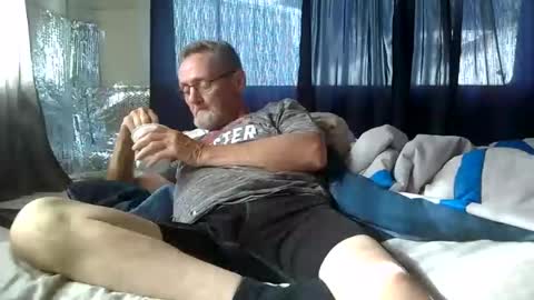 Snapshot of lovesex6565 chatting on 24, 5, 2026 just here to have fun and cum online show from 24, 5, 2026