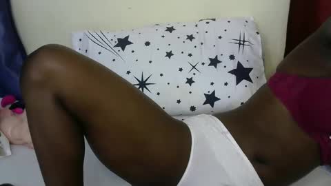 Snapshot of loveslut_ chatting on 10, 9, 2025 loveslut_ online show from 10, 9, 2025
