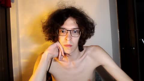 LovesomeCookie online show from 3, 5, 2026
