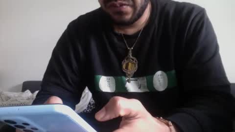 lovesounddistortion25 online show from 15, 10, 2025