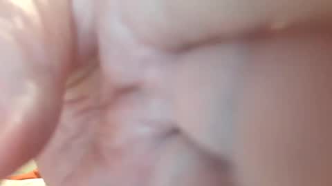 Snapshot of lovetobeseen9 chatting on 4, 10, 2025 Lovetobeseen9 online show from 4, 10, 2025