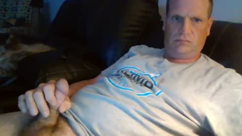 Snapshot of lovetocum37 chatting on 29, 5, 2026 lovetocum37 online show from 29, 5, 2026