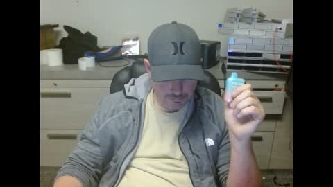 Snapshot of lovetofps chatting on 15, 3, 2026 Love2Game online show from 15, 3, 2026