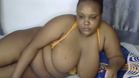 Snapshot of loveytiana chatting on 11, 5, 2026 loveytiana online show from 11, 5, 2026