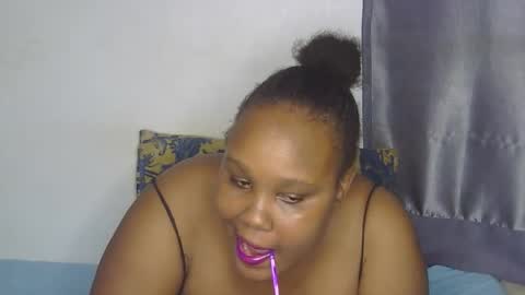 Snapshot of loveytiana chatting on 14, 5, 2026 loveytiana online show from 14, 5, 2026