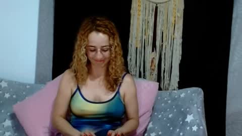 Snapshot of loving__lily chatting on 19, 2, 2025 loving  online show from 19, 2, 2025