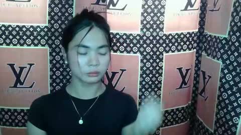 Snapshot of loving_rhean chatting on 26, 11, 2025 loving_rhean online show from 26, 11, 2025