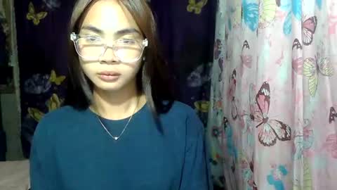 loving_rhean online show from 12, 6, 2026
