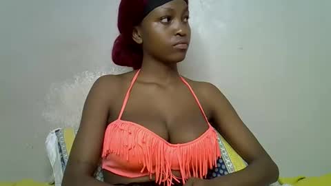 Snapshot of lovly_lastborn1 chatting on 19, 5, 2026 lovly_lastborn1 online show from 19, 5, 2026