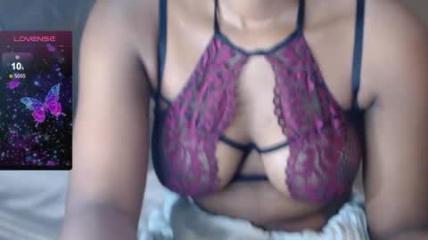 Snapshot of loyalcutick chatting on 10, 1, 2026 loyalcutic online show from 10, 1, 2026
