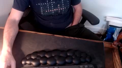 lreed090 online show from 14, 4, 2026