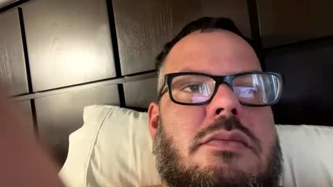 Snapshot of lsmini328 chatting on 4, 1, 2025 lsmini328 online show from 4, 1, 2025