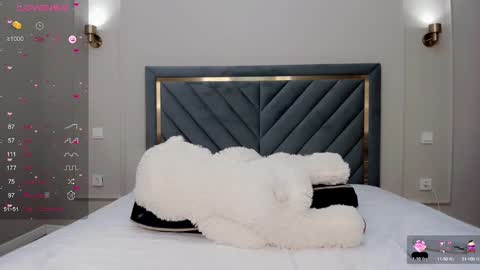 Snapshot of lu_mina chatting on 23, 12, 2024 lu_mina online show from 23, 12, 2024