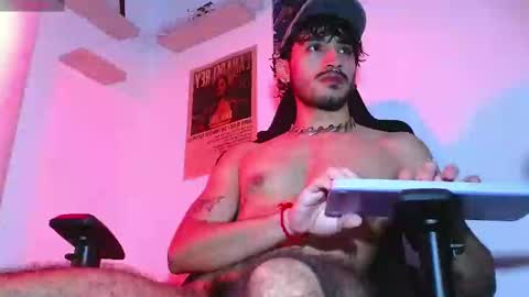 Snapshot of luan__wood chatting on 16, 12, 2024 Luan Wood online show from 16, 12, 2024