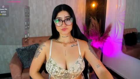 Snapshot of luanabonasx chatting on 29, 11, 2025 Luana online show from 29, 11, 2025
