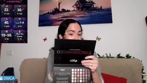 Snapshot of luara_ chatting on 18, 11, 2025 luara_ online show from 18, 11, 2025