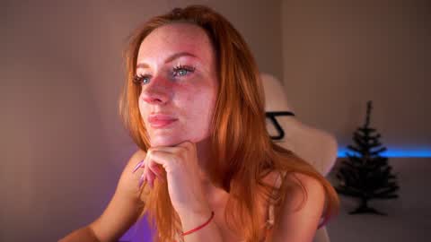 Snapshot of lubafox chatting on 11, 12, 2024 Luba online show from 11, 12, 2024