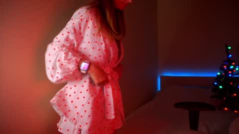 Snapshot of lubafox chatting on 28, 12, 2024 Luba online show from 28, 12, 2024