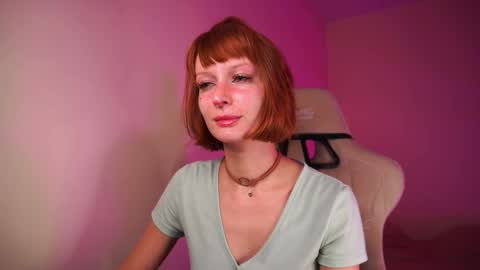 Snapshot of lubafox chatting on 29, 9, 2025 Luba online show from 29, 9, 2025