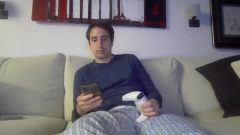 Snapshot of luca_f4 chatting on 30, 10, 2025 Luca online show from 30, 10, 2025