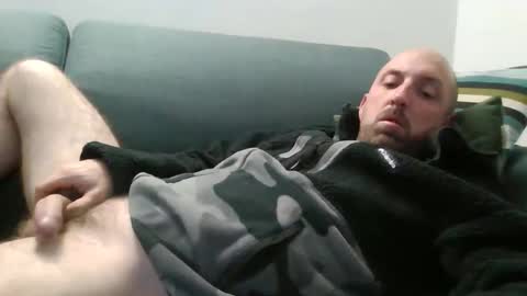 Snapshot of lucabeech88 chatting on 23, 11, 2025 Luca online show from 23, 11, 2025