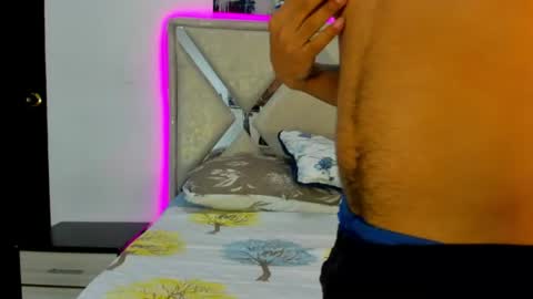 lucas_cruz1 online show from 17, 6, 2026