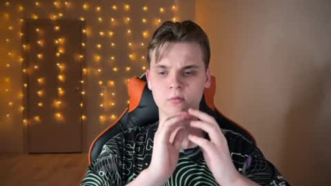 Lucas Gill online show from 9, 1, 2025