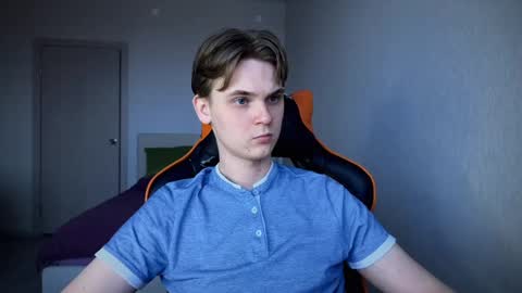 Lucas Gill online show from 6, 3, 2025