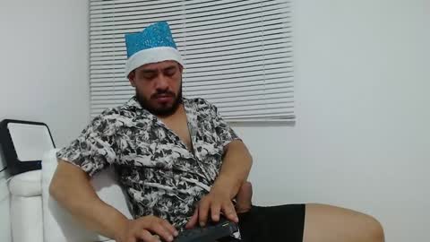 Snapshot of lucas_montesori chatting on 1, 1, 2025 Lucas Montesori online show from 1, 1, 2025