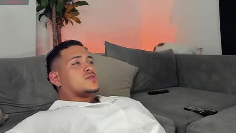 LUCA SANTOS online show from 11, 3, 2025