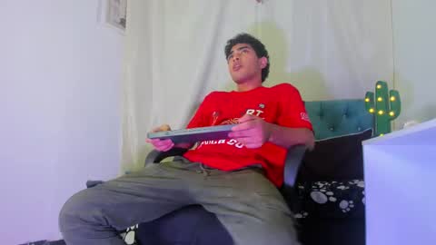 Snapshot of lucascarterr chatting on 11, 3, 2025 lucascarterr online show from 11, 3, 2025