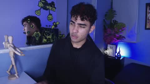 Snapshot of lucascarterr chatting on 25, 9, 2025 lucascarterr online show from 25, 9, 2025