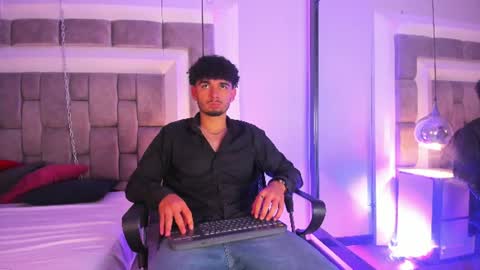 Snapshot of lucasthomson_ chatting on 1, 7, 2026 lucasthomson_ online show from 1, 7, 2026