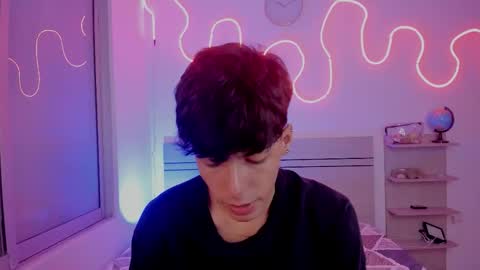 Luccas Ferreira online show from 26, 11, 2025