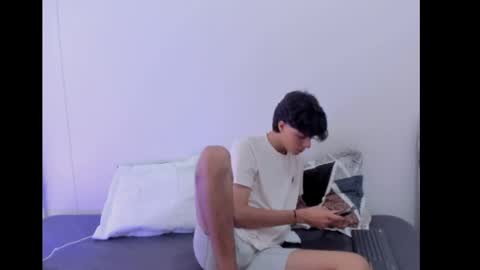 Luccas Ferreira online show from 22, 4, 2026