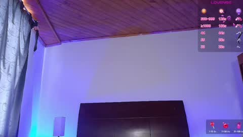 Snapshot of luccycollins_ chatting on 3, 10, 2025 Luccy online show from 3, 10, 2025