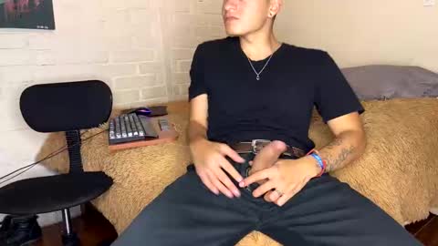 Snapshot of luchosaando chatting on 18, 12, 2024 Felipe online show from 18, 12, 2024