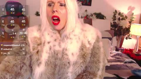 Luci Evans online show from 22, 11, 2025