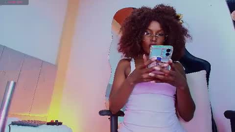 lucia01m online show from 15, 6, 2026